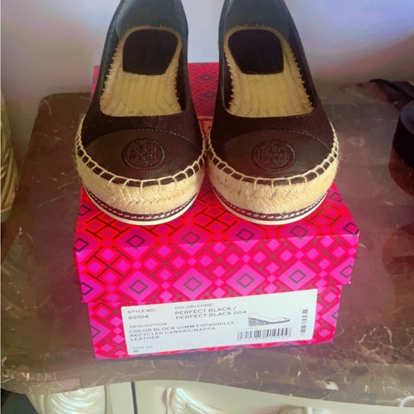 Women sandals like new - Picture 2 of 4